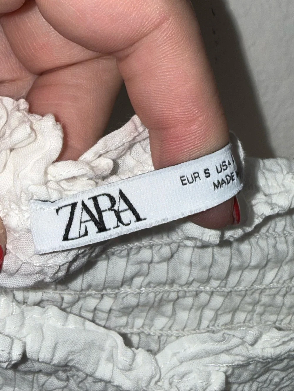 Zara White Off Shoulder Smocked Crop Top Long Sleeve Blouse Small